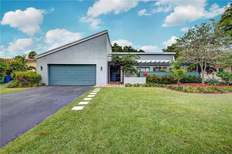 8951 NW 21st Street Coral Springs FL 33071