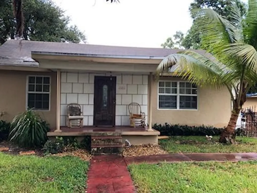 2265 NW 100th Street Miami FL 33147