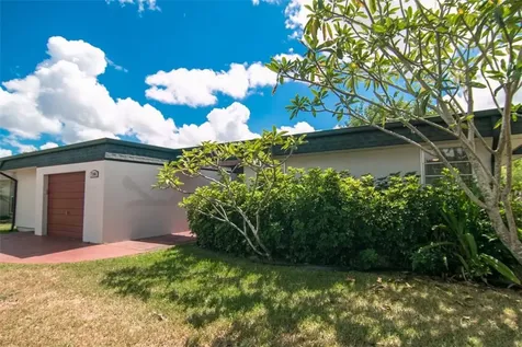 7302 NW 64th Court Tamarac FL 33321