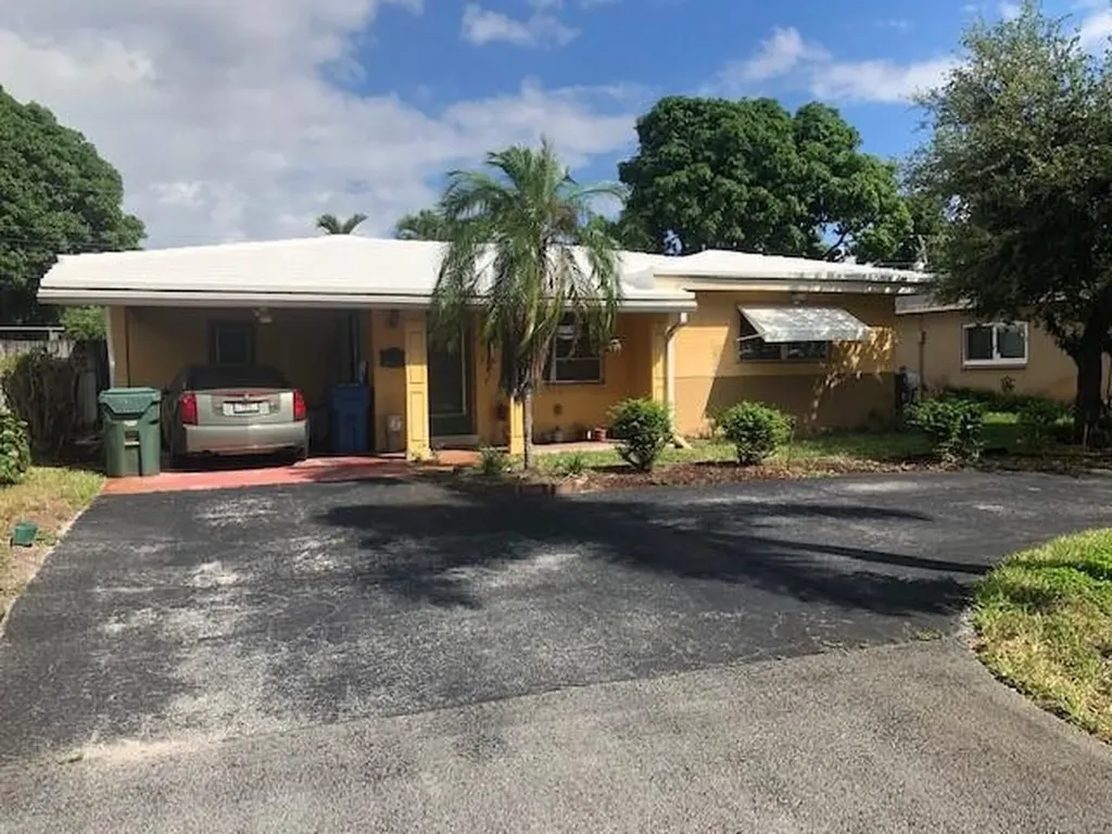 731 NE 47th Street Oakland Park FL 33334