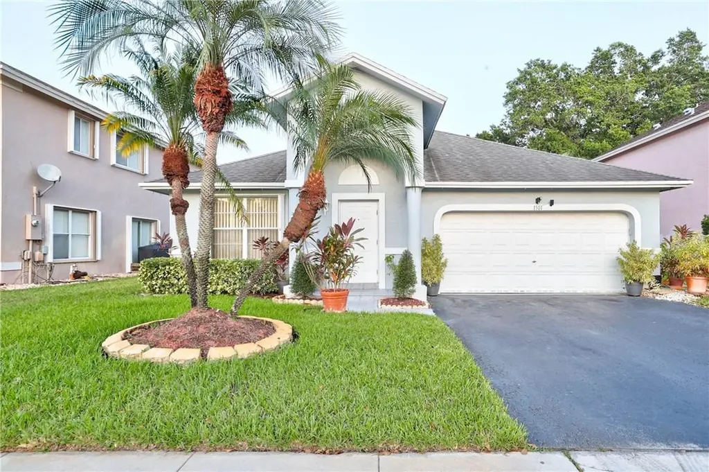 1501 SW 97th Avenue Pembroke Pines FL 33025