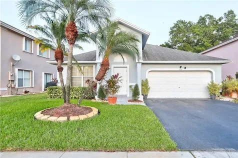 1501 SW 97th Avenue Pembroke Pines FL 33025