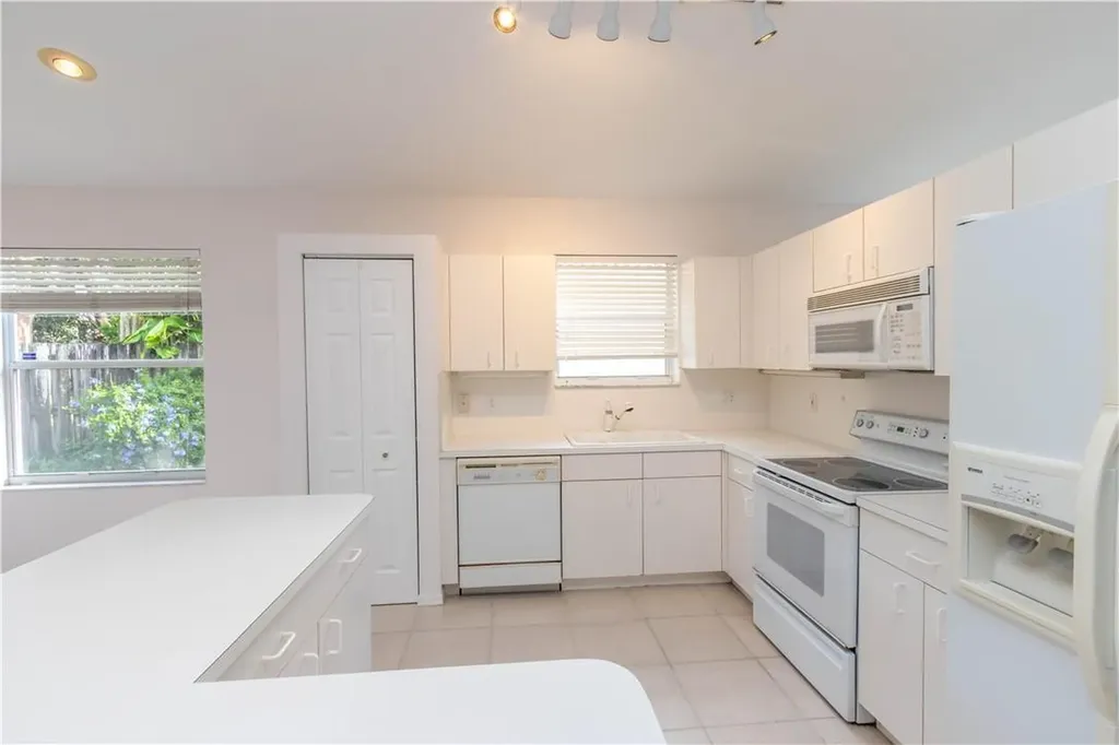 9772 Lemonwood Drive Boynton Beach FL 33437