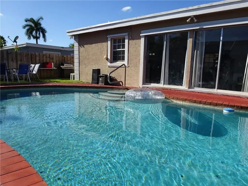 7728 NW 1st Court Margate FL 33063