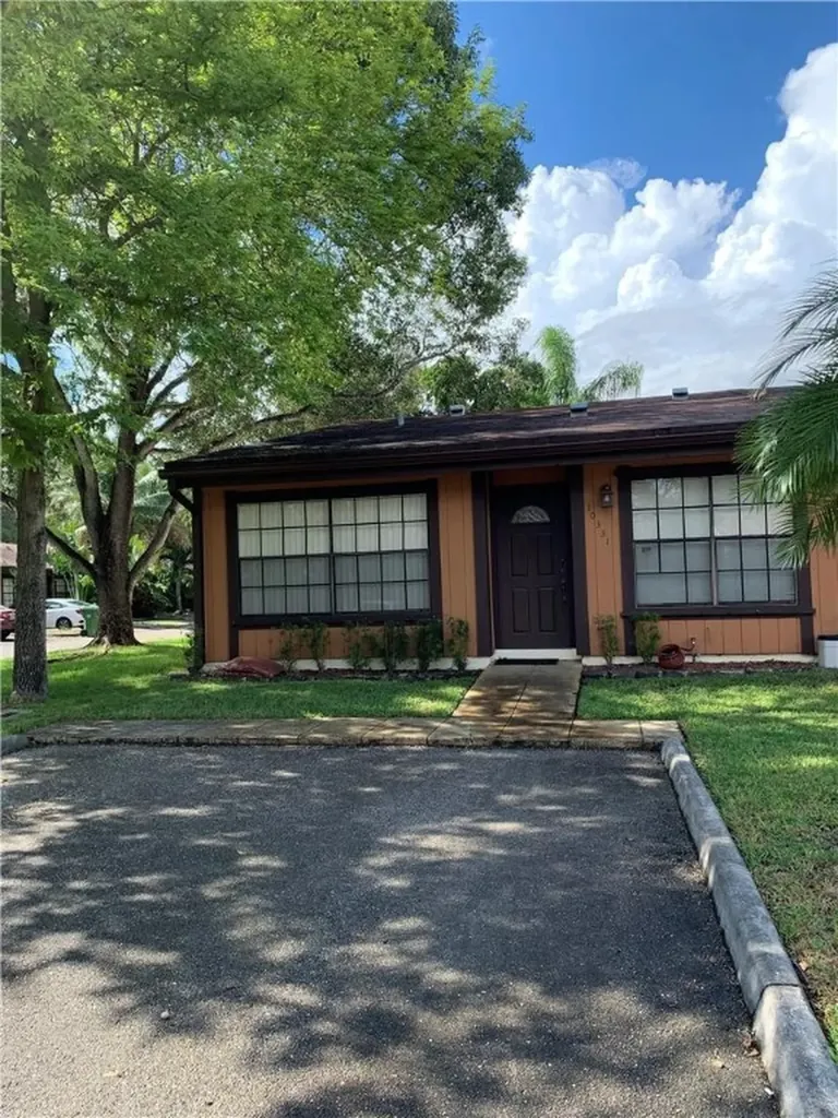 10331 Laurel Court Pembroke Pines FL 33026