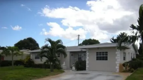 3520 NW 28th Court Lauderdale Lakes FL 33311