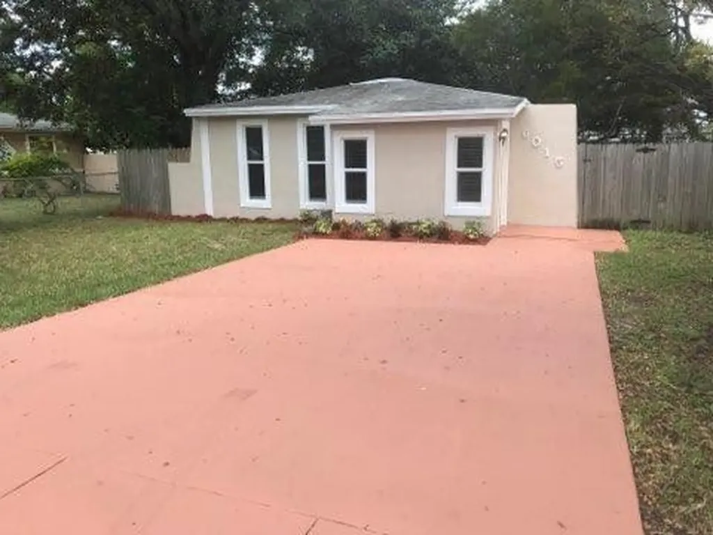 6015 Rodman Street Hollywood FL 33023