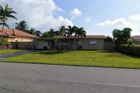 520 SE 18th Avenue Pompano Beach FL 33060