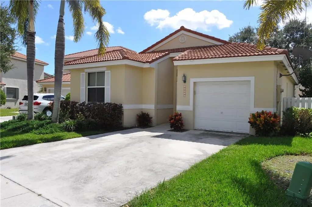 15250 SW 49th Court Davie FL 33331