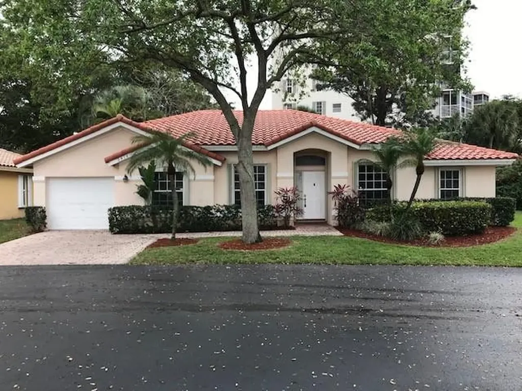 3414 Sands Harbor Trace Pompano Beach FL 33069