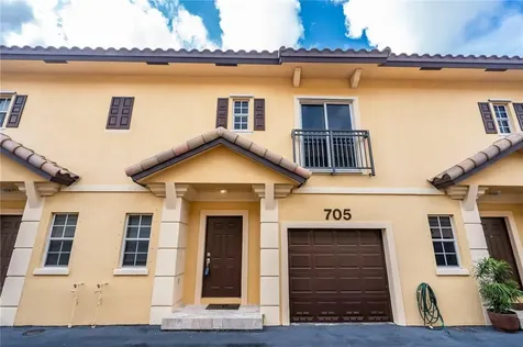 705 NE 43rd Street Oakland Park FL 33334