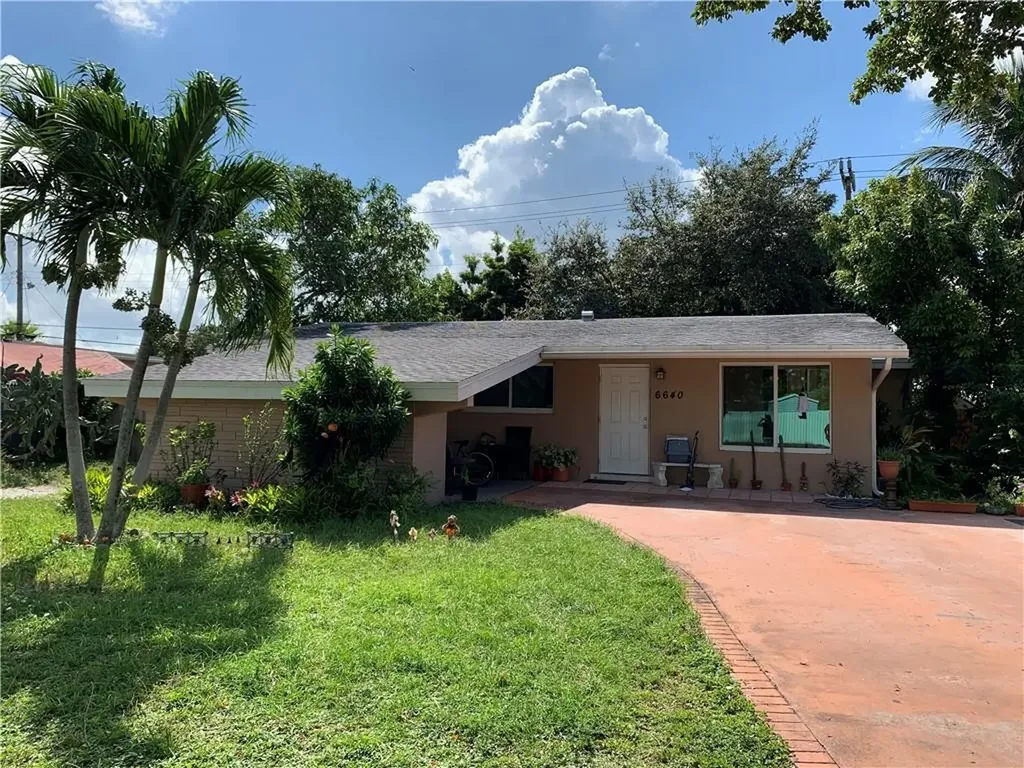 6640 Eaton Street Hollywood FL 33024