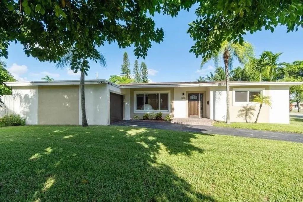 640 E Acre Drive Plantation FL 33317