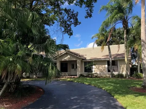8463 NW 53rd Place Coral Springs FL 33067