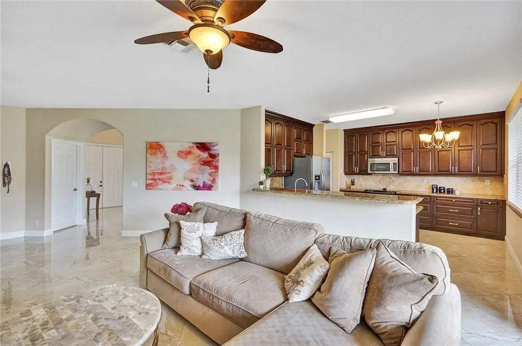 4935 NW 57th Lane Coral Springs FL 33067