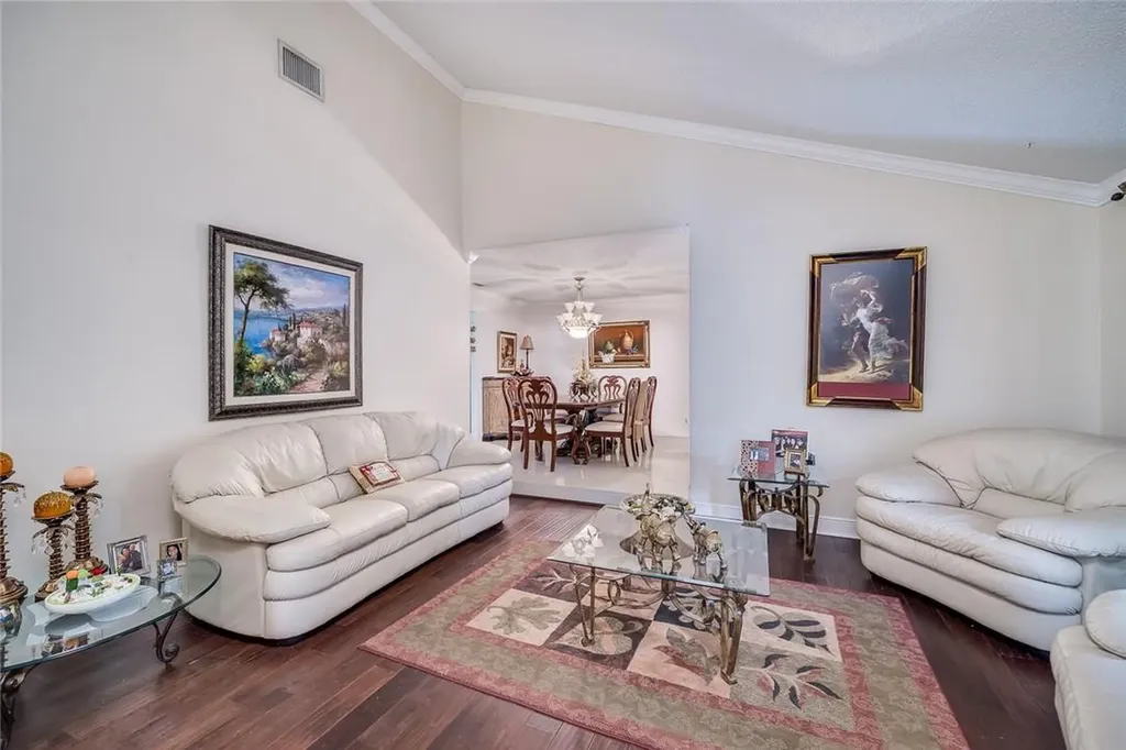 679 NW 99th Terrace Coral Springs FL 33071