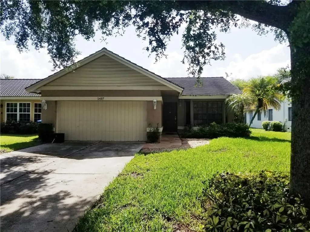 1437 NW 97th Terrace Coral Springs FL 33071