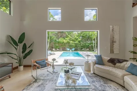 535 NE 25th Street Wilton Manors FL 33305