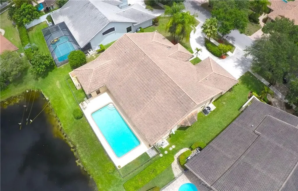 9319 NW 10th Street Plantation FL 33322