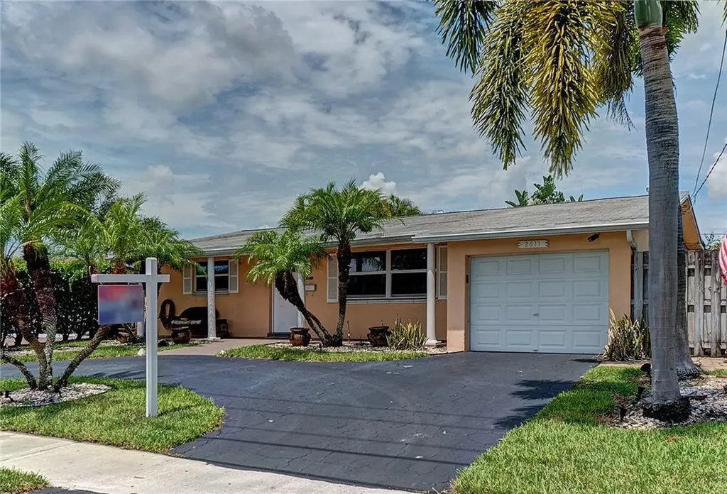 2611 NW 84th Way Sunrise FL 33322