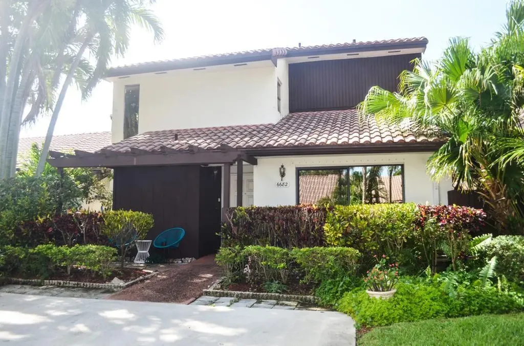 6682 Tiburon Circle Boca Raton FL 33433