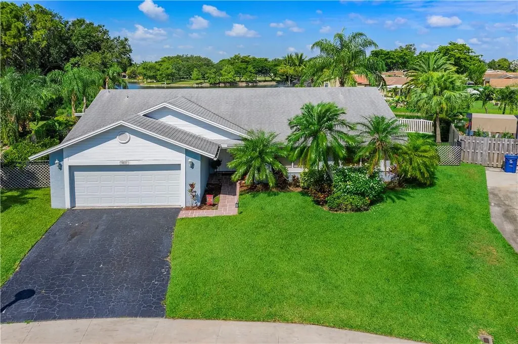 4621 NW 79th Avenue Lauderhill FL 33351