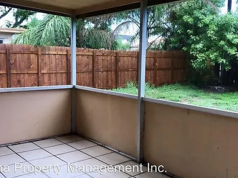 1541 NW 79th Way Pembroke Pines FL 33024