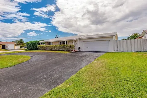 650 SE 10th Street Pompano Beach FL 33060