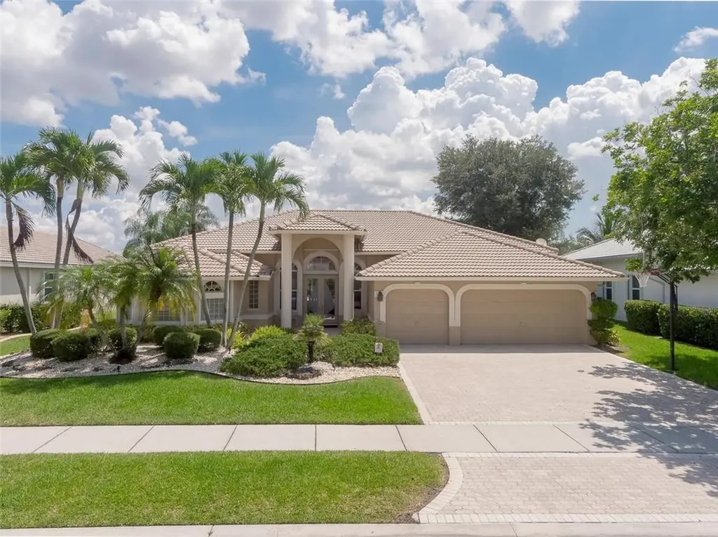 5135 Kensington Circle Coral Springs FL 33076