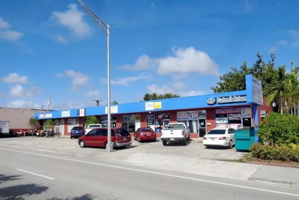 3677 Davie Boulevard Fort Lauderdale FL 33312