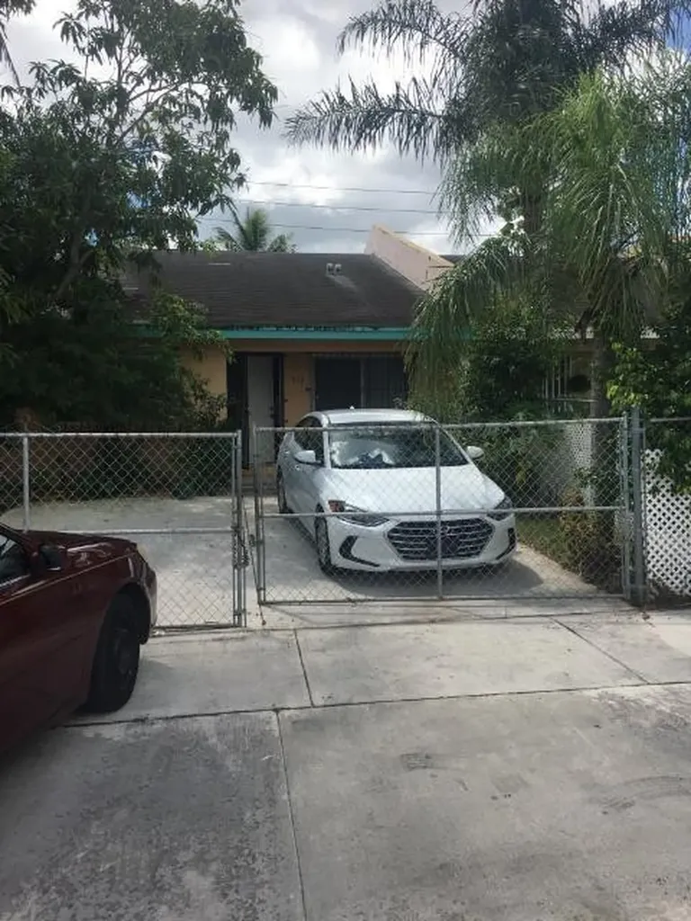 577 NW 15th Street Florida City FL 33034