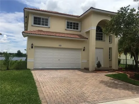 347 SW 206th Avenue Pembroke Pines FL 33029