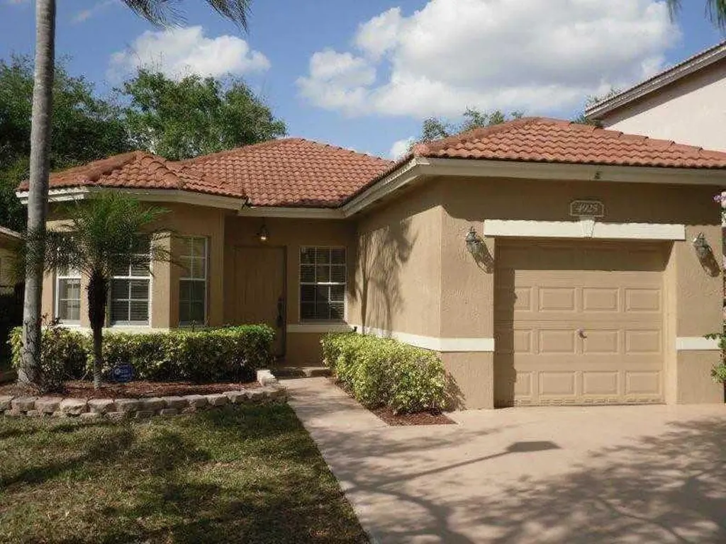 4925 Egret Court Coconut Creek FL 33073