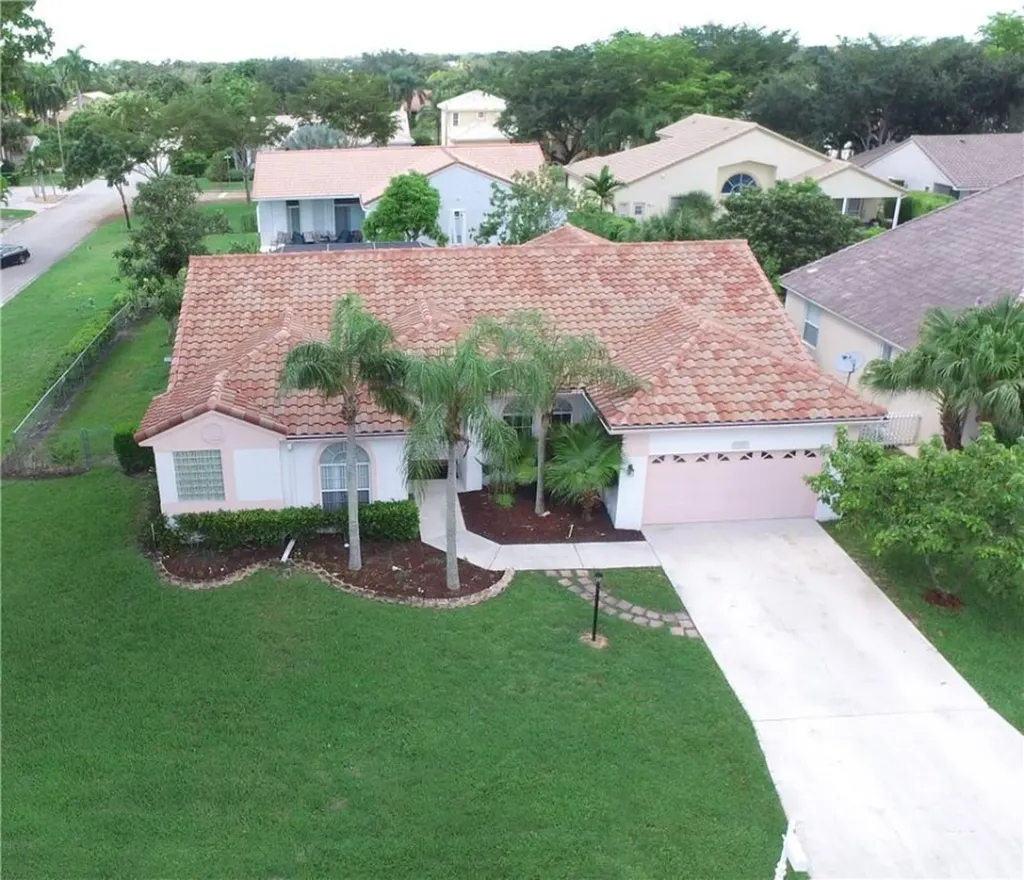 9245 NW 41st Manor Coral Springs FL 33065