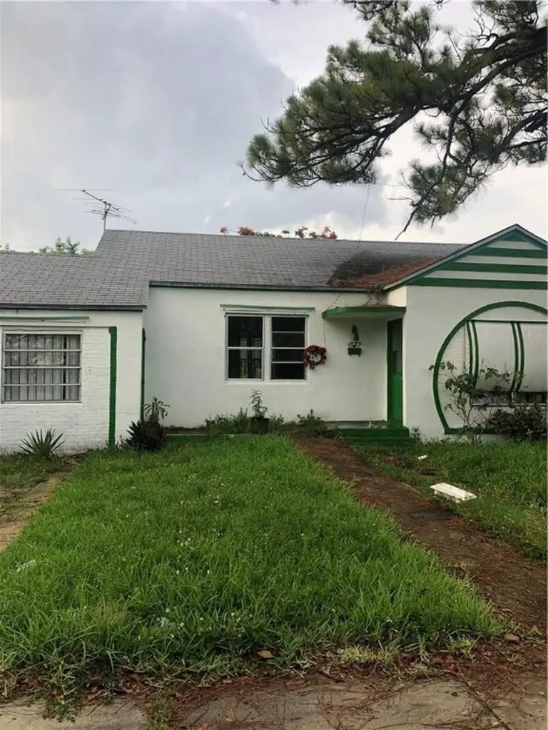 1035 NW 47th Street Miami FL 33127