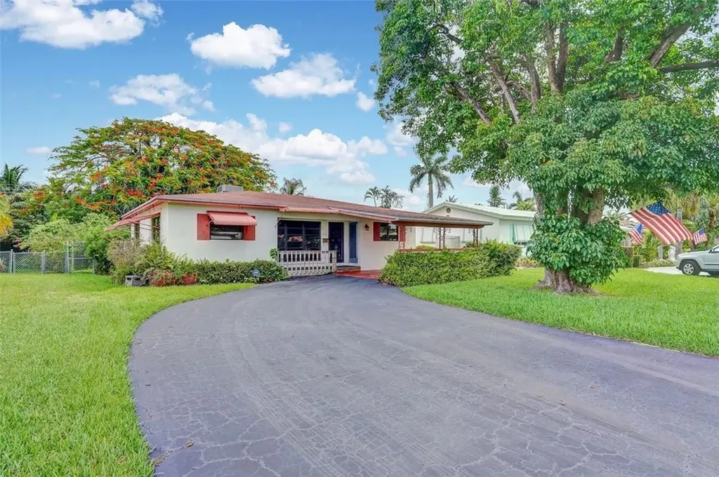 1522 Hayes Street Hollywood FL 33020