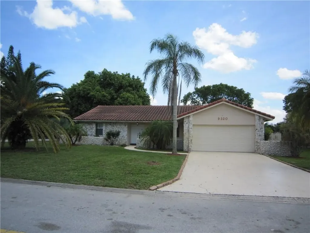 9320 NW 4th Street Coral Springs FL 33071