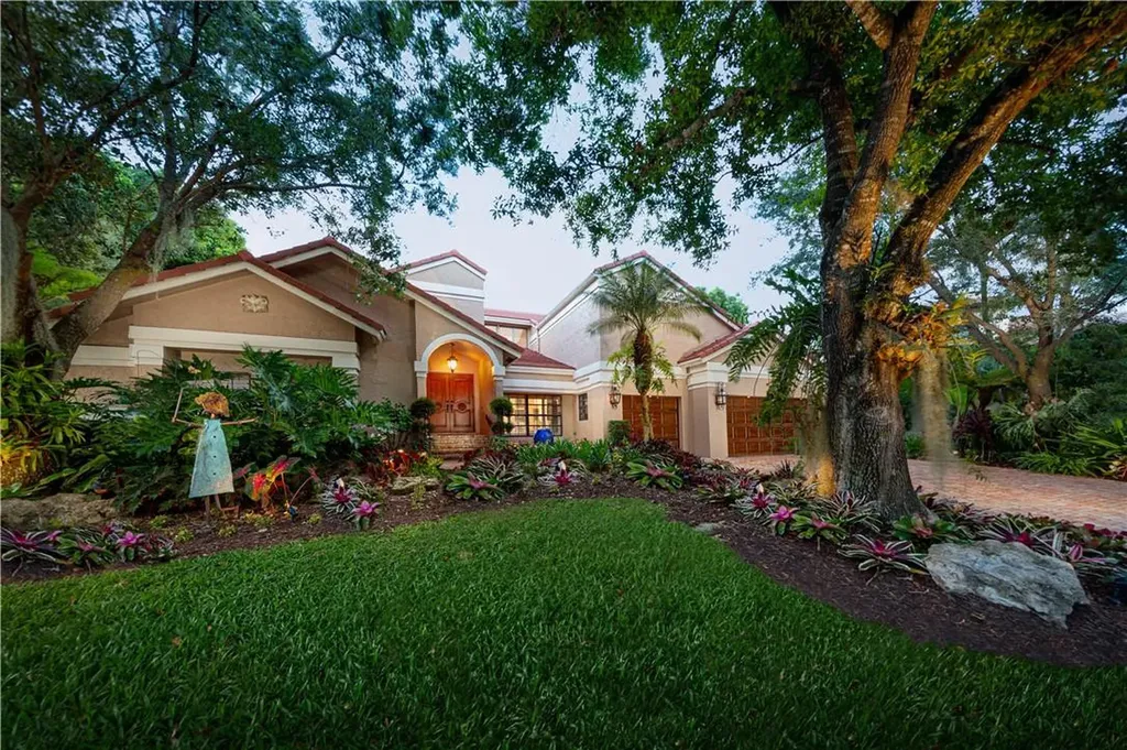 10001 Vestal Place Coral Springs FL 33071
