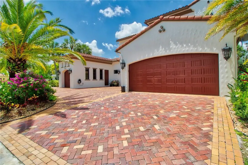 9860 Bay Leaf Court Parkland FL 33076