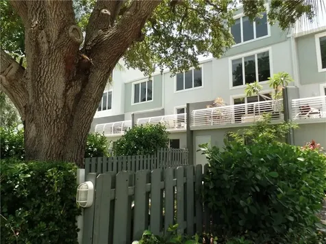 804 NE 28th Street Wilton Manors FL 33334