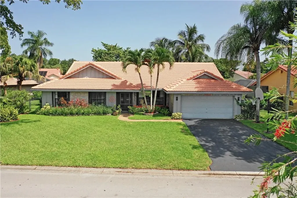 4980 NW 88th Lane Coral Springs FL 33067