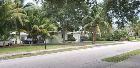2631 Fillmore Street Hollywood FL 33020
