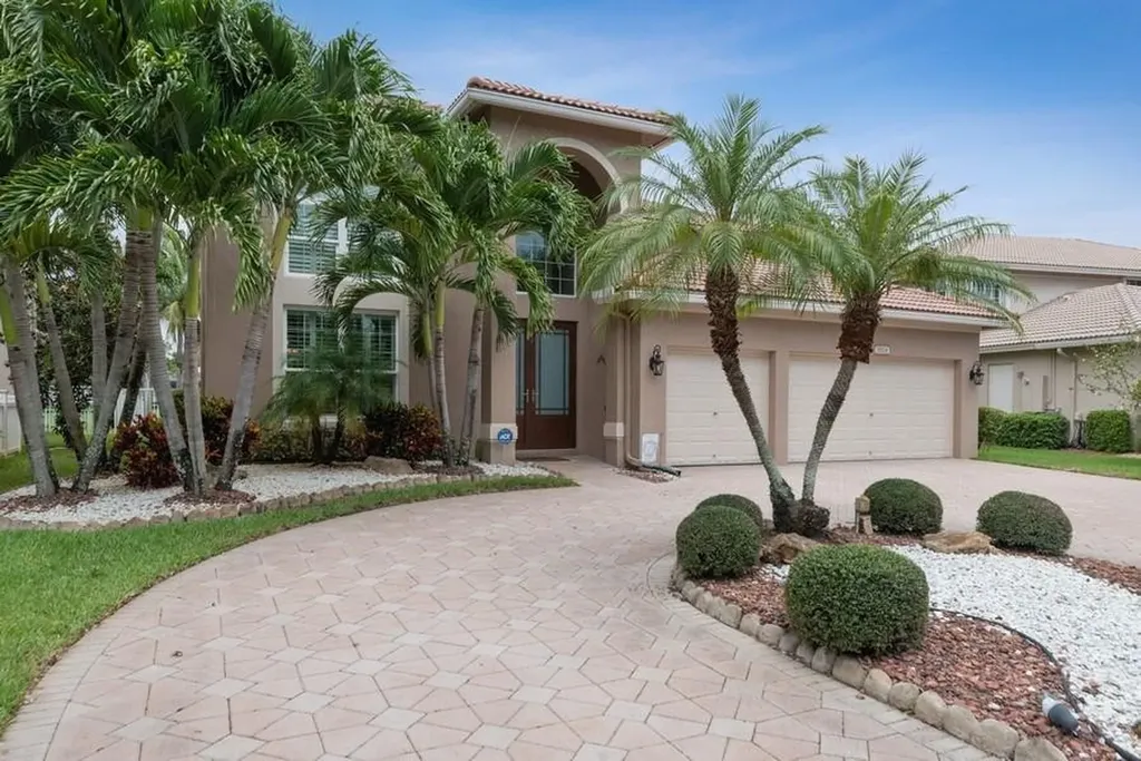5924 NW 54th Circle Coral Springs FL 33067