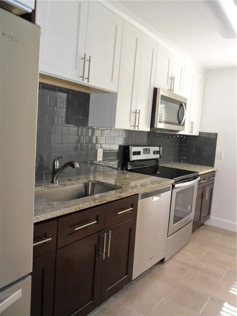110 NE 16th Terrace Fort Lauderdale FL 33301