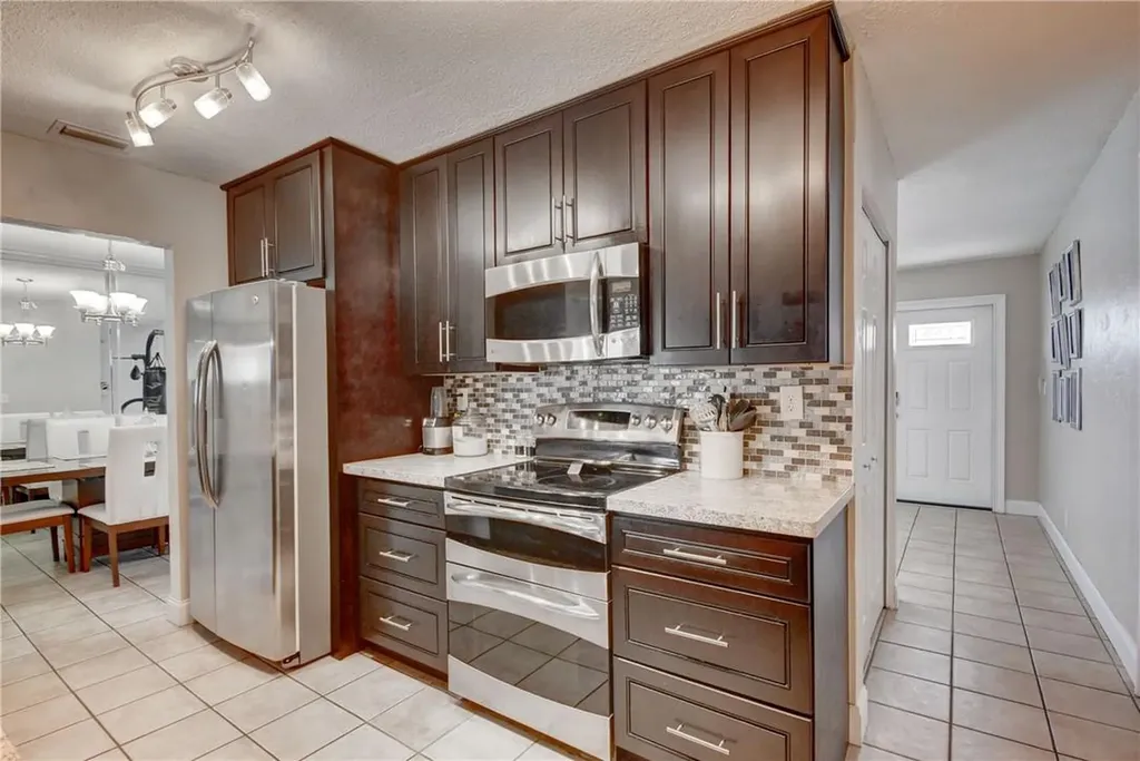 9211 NW 67th Street Tamarac FL 33321