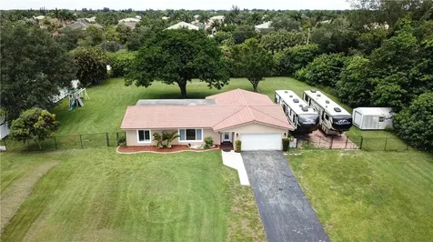 2851 SW 111th Terrace Davie FL 33328