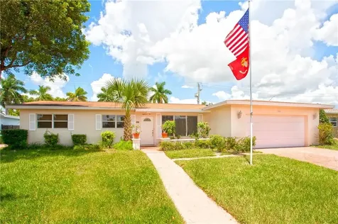 1810 NW 88th Way Pembroke Pines FL 33024