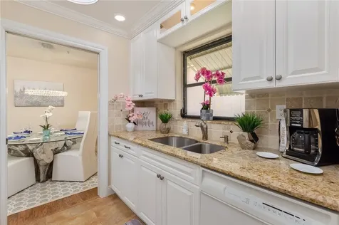 1375 NW 87th Avenue Coral Springs FL 33071
