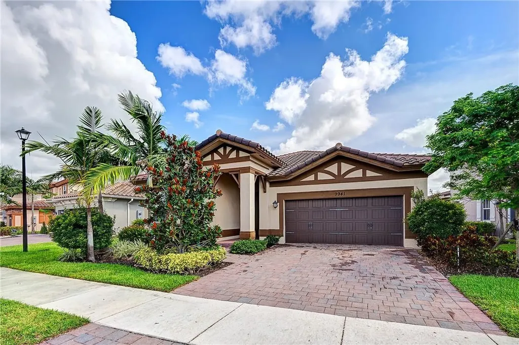 9941 S Miralago Way Parkland FL 33076