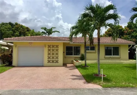 4513 NW 45th Court Tamarac FL 33319